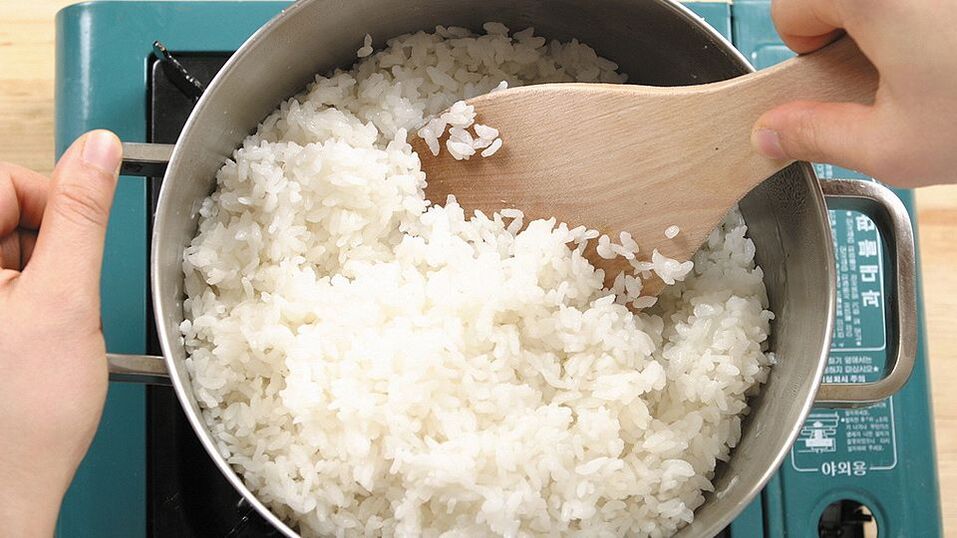 Use rice to clean the body of the parasite