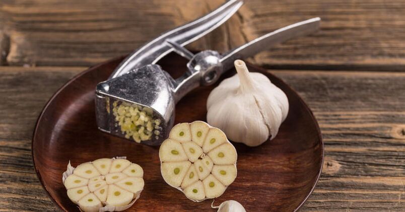 Garlic fights internal parasites
